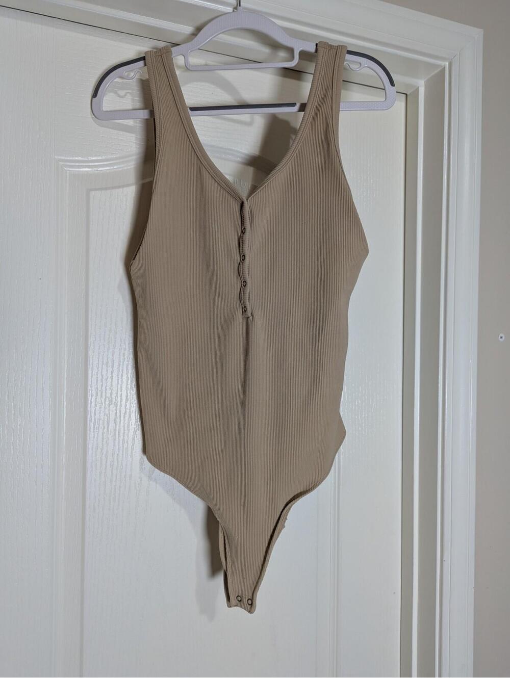 Women's Abercrombie And Fitch Nude Ribbed Tank Body Suit Large Pre-owned Excelle